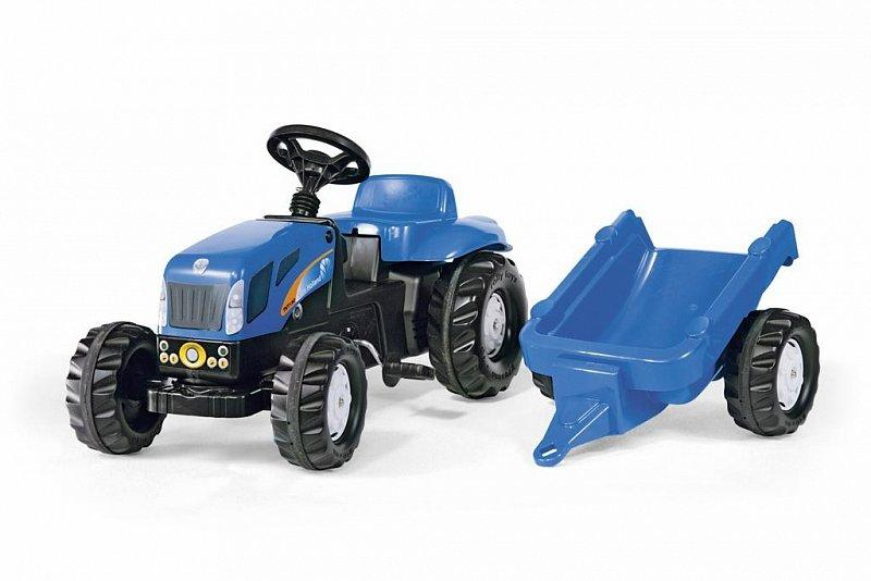 Šlapací traktor New Holland TVT190 s vlečkou