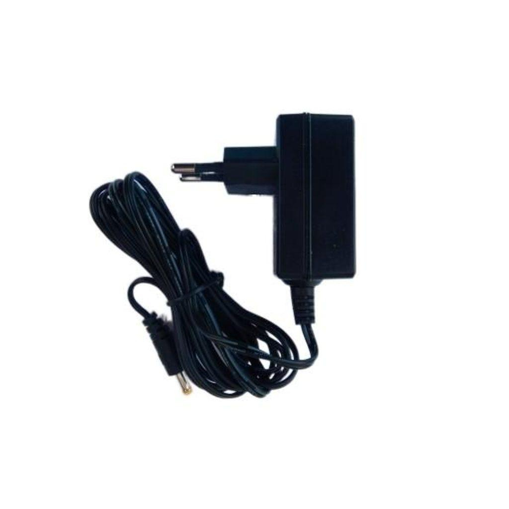Síťový adaptér 220 / 12V DC 2000mA pro fotopast OXE Panther 4G / Spider 4G