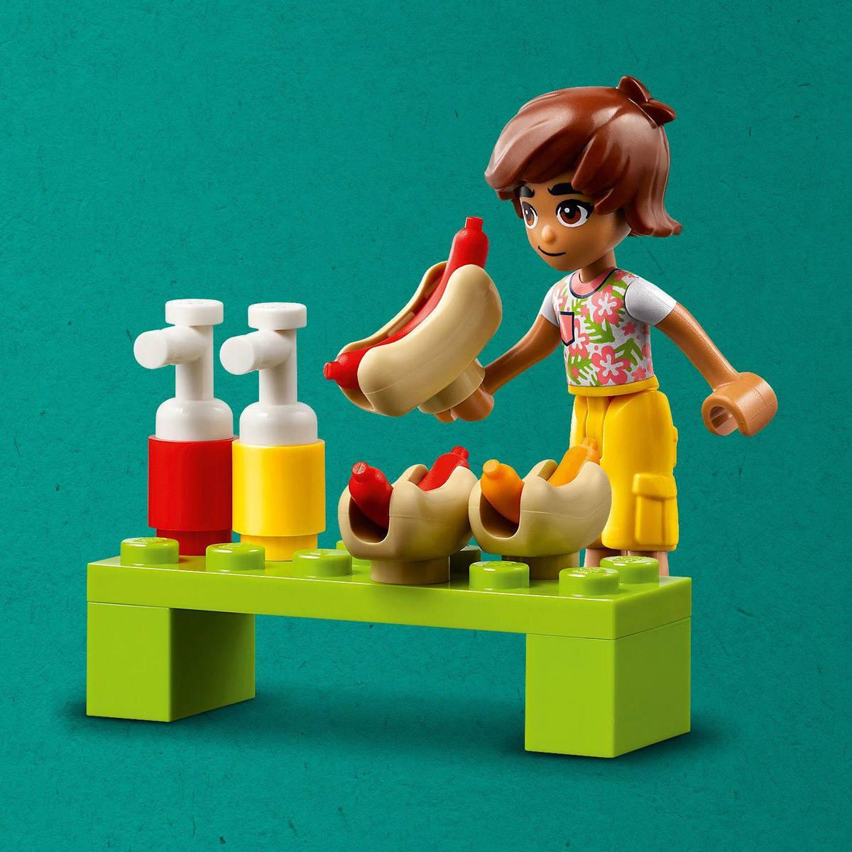 ds24213219_lego_friends_pojizdny_stanek_s_hotdogy_42633_stavebnice_4