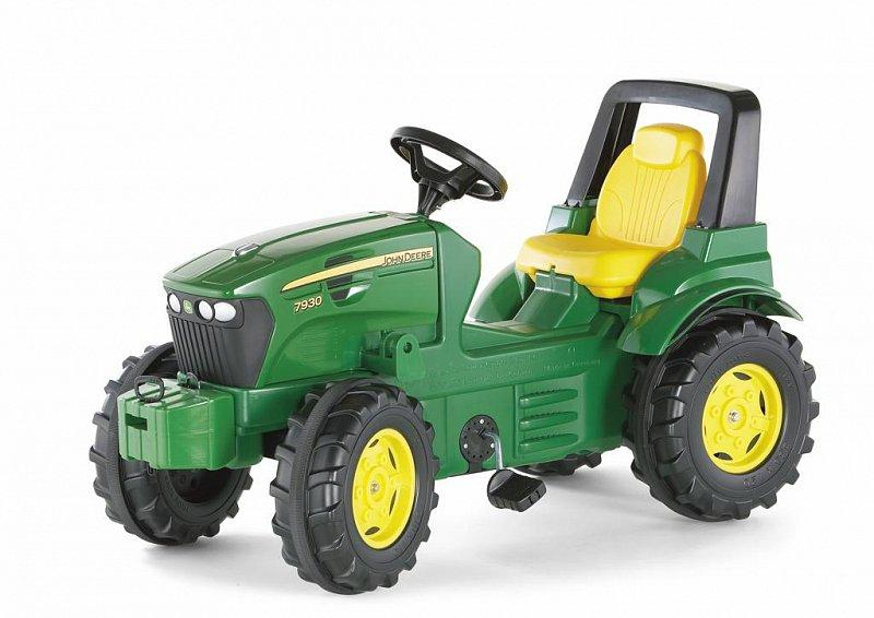 Šlapací traktor John Deere 7930