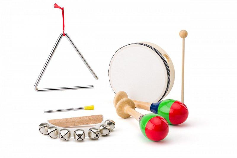 Muzikální set ( rolničky, tamburína/bubínek, triangl, 2 maracas)