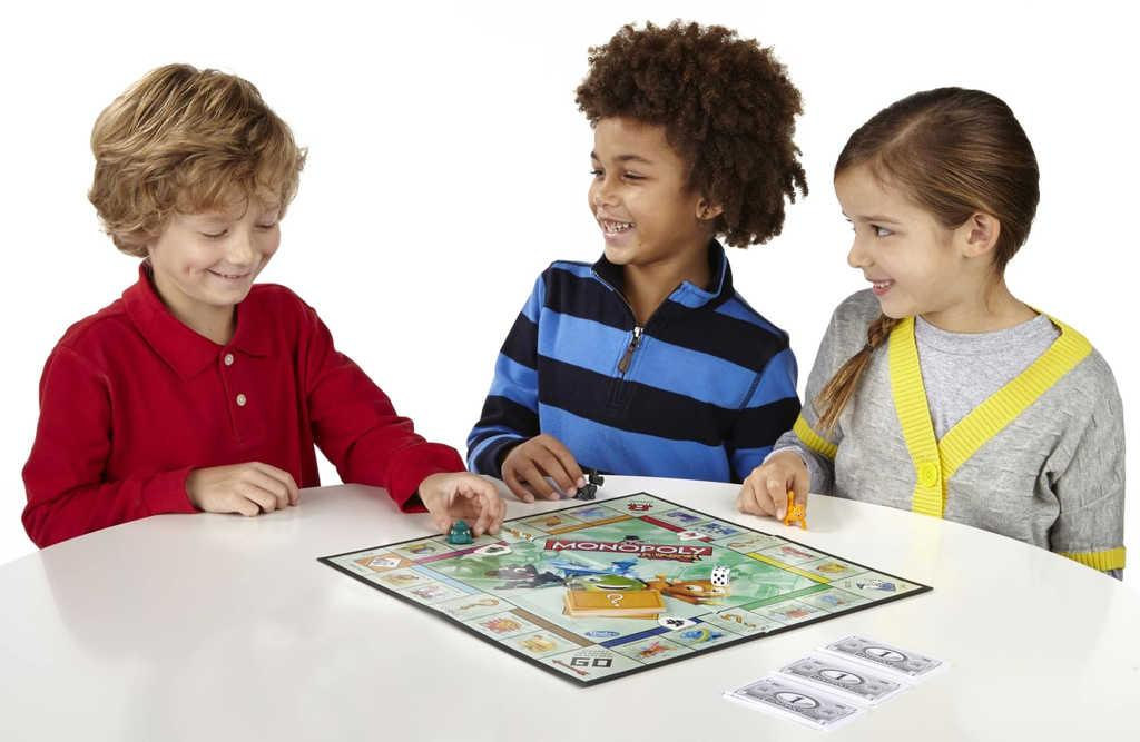 ds37826889_hasbro_hra_monopoly_junior_cz_nove_figurky_spolecenske_hry_3