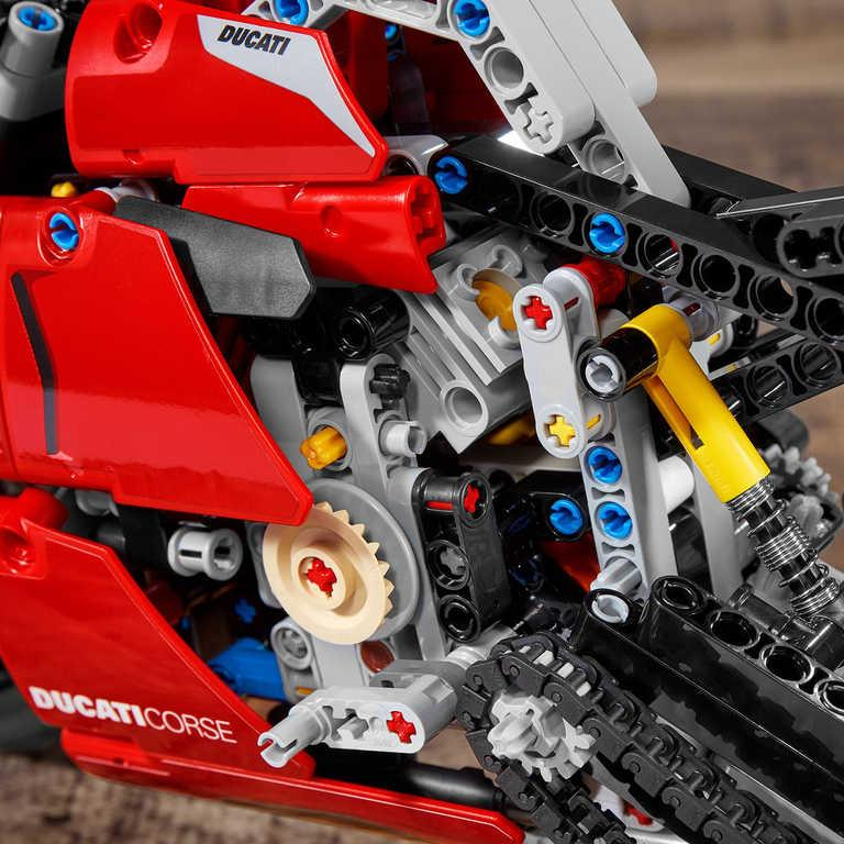 LEGO TECHNIC Motocykl Ducati Panigale V4 R 42107 STAVEBNICE