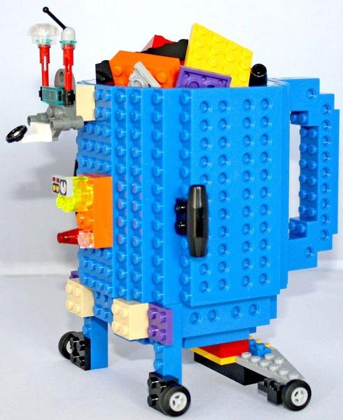 ds68862851_lego_hrnek_cervena_2